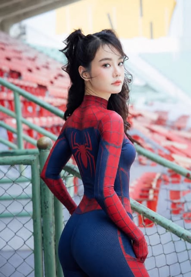 เบสท์ ชนิดาภา @best_chanidapa ในลุค Spider-Man