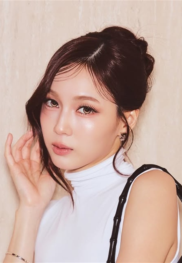 Love Pattranite portrait — Instagram @loverrukk (Official)